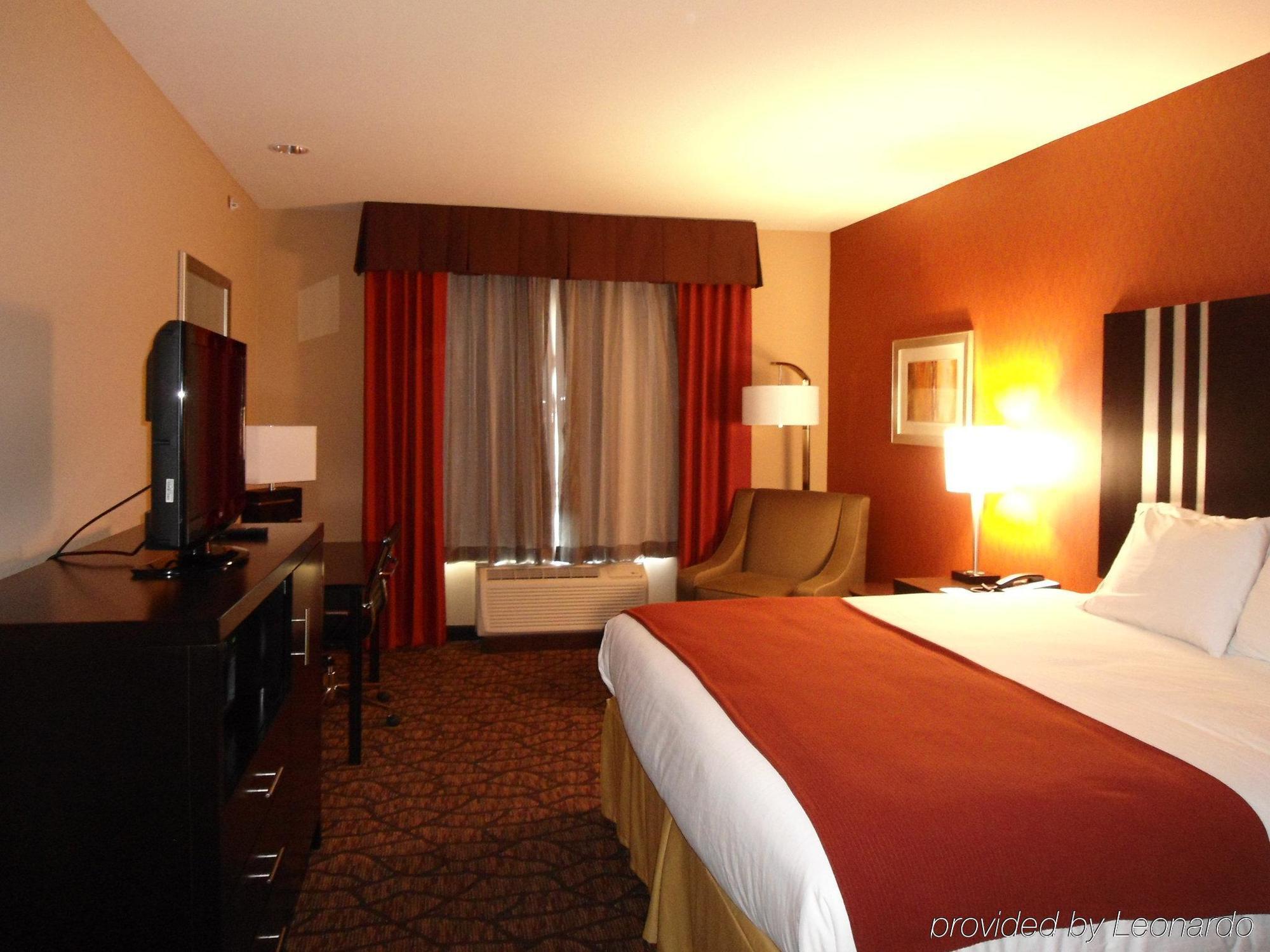 Holiday Inn Express And Suites Alpine By Ihg Room photo